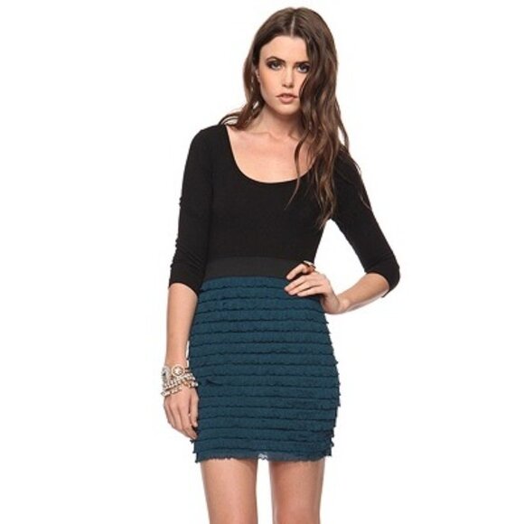 Urban Outfitters x Kimchi Blue Teal Blue Layered Ruffles Casual Boho Mini Skirt - Picture 1 of 16